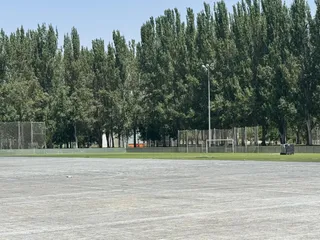 Obras para instalar el nuevo césped artificial FIFA en La Aldehuela. Foto de archivo