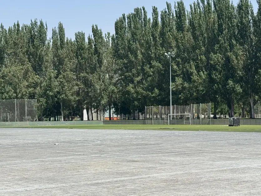 Obras para instalar el nuevo césped artificial FIFA en La Aldehuela