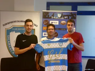 Presentación de Carlos y Beñat con el Salamanca FS