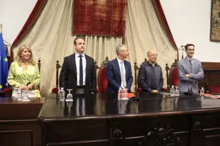 El rector de la universidad inaugura los cursos de verano