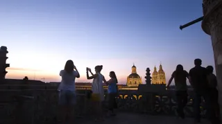La Noche de los Fotógrafos en Ieronimus reúne a más de 200 personas