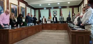 Pleno Béjar, minuto de silencio. Imagen Béjar en Europa