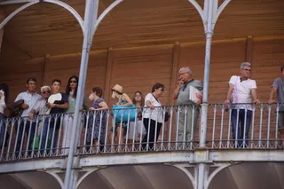 Así ha sido el ambiente en el patio de cuadrillas de La Glorieta este miércoles antes de la corrida de rejones. Fotos Juanes