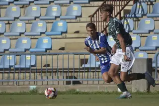 Adri Pica, ante el Talavera FOTO CD GUIJUELO