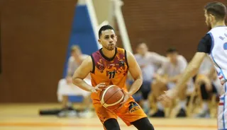 Mills, en el duelo ante Clavijo | FOTO SALAMANCA24HORAS.COM