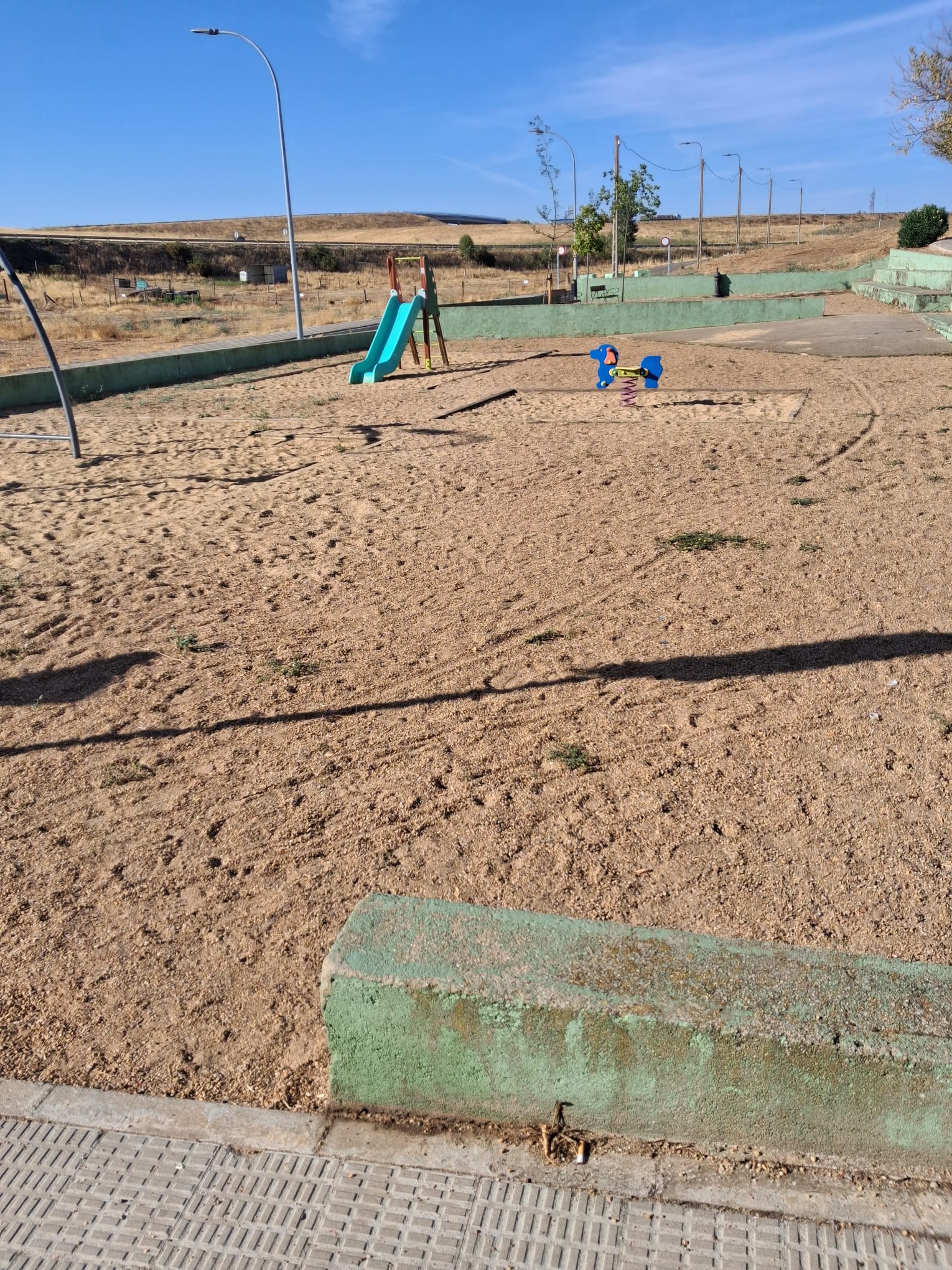 Los vecinos de Chamber&iacute; reclaman m&aacute;s limpieza y cuidados en sus calles y parques