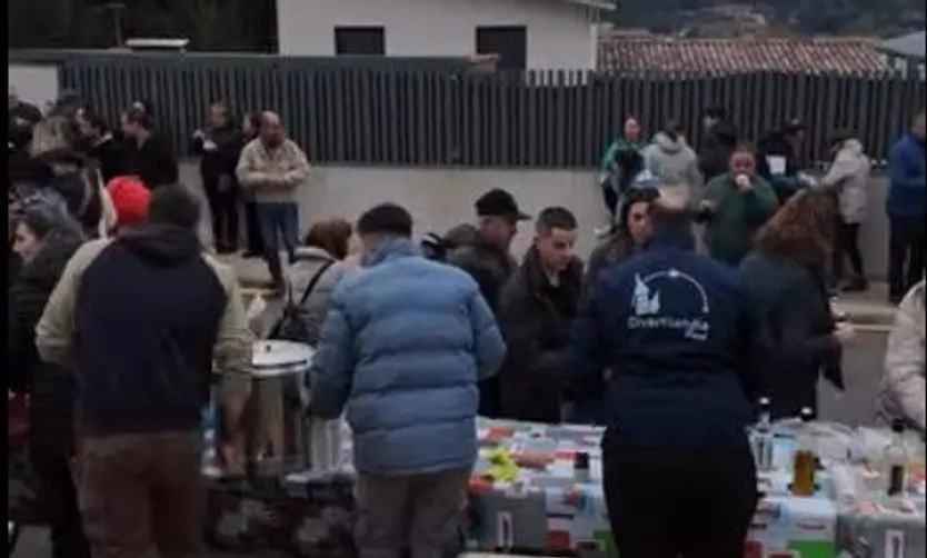 Aldeatejada se llena de vida en su primera fiesta de la matanza tradicional