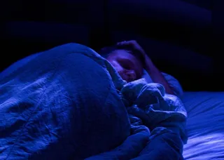 Hombre durmiendo, insomnio, siesta, sueño.