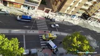 Ambulancia policía calle greco
