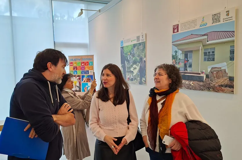 El Centro Municipal Integrado Julián Sánchez ‘El Charro’ expone hasta el 24 de mayo una muestra de los trabajos desarrollados por las ONG en 2025