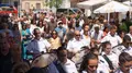 Castellanos de Moriscos celebra la procesión del Cristo y el tradicional pincho popular