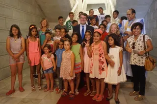 Visita de los niños saharauis al Ayuntamiento