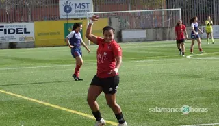 Génesis Flórez celebra un gol con el Salamanca FF | FOTO JUANES