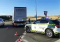 La Guardia Civil en el lugar regulando el tráfico. Guardia Civil de Salamanca