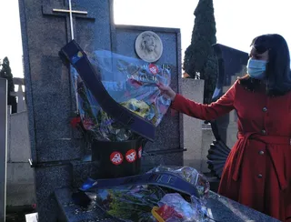 Recuerdo a Serafín Holgado en el Cementerio de Salamanca a 44 años de su asesinato