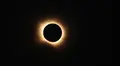 Salamanca se queda a oscuras para contemplar un eclipse solar casi total | Javier S. Fraile