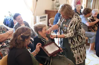 Homenaje a cuatro mujeres centenarias de la ciudad | Andrea Mateos