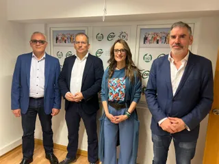 El presidente del sector nacional de Educación, Mario Gutiérrez; el presidente autonómico de CSIF, Benjamín Castro; y la presidenta del sector de Educación, Isabel Madruga de CSIF