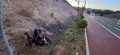 Silla tirada en la carretera de Ledesma