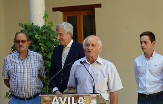 “La fiesta nacional”, al revés que la compresa: “que se note, que transpire y que traspase”