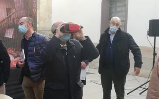 El presidente de la Diputación disfruta de la visita virtual a los templos mudéjares