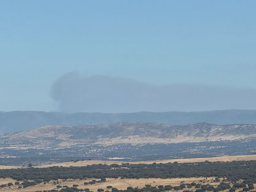 Así se ve el incendio de Ávila desde Salamanca