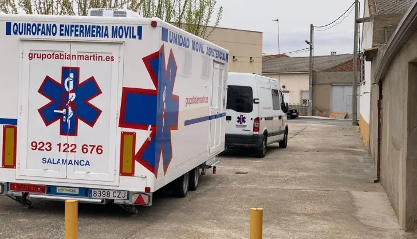 Quirófano, enfermería móvil en Villoria. Foto S24H
