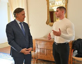 El alcalde de Salamanca junto al culturista salmantino Roberto Fernández