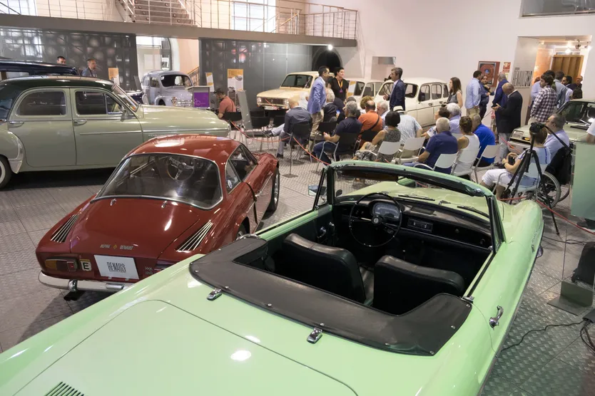Presentación de la exposición ‘Renault: 125 años de Historia de la Automoción’. Foto: ICAL