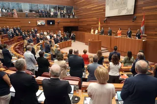 El presidente de la Junta, Alfonso Fernández Mañueco, durante el Pleno extraordinario de las Cortes | Rubén Cacho