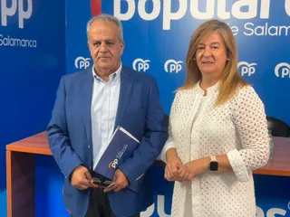 Los procuradores del Partido Popular por la provincia de Salamanca en las Cortes, Carmen Sánchez y José María Sánchez. Foto SALAMANCA24HORAS