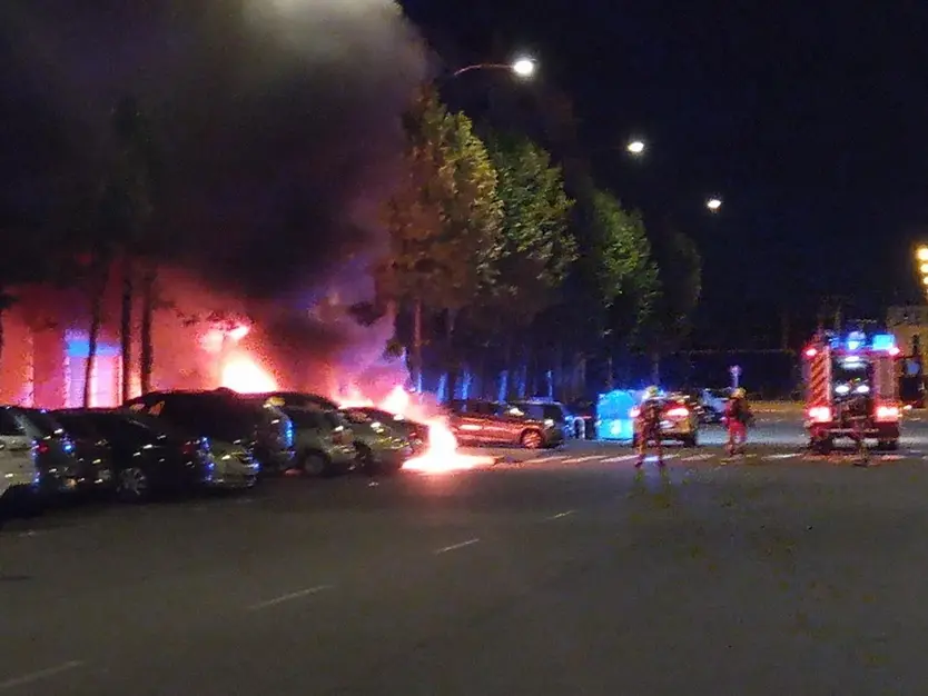 Arde un vehículo en El Zurguén