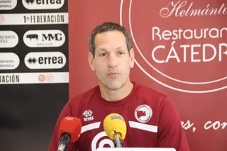 Presentación del nuevo entrenador de Unionistas, José Luis Acciari