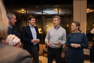 Núñez Feijoó junto a Mañueco en el encuentro con presidentes del PP en Asturias - PP