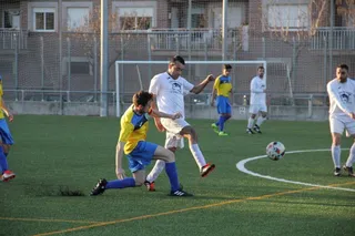 En busca de los tres campeones en el fútbol modesto