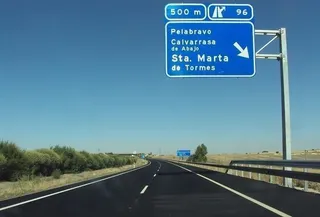 La patronal considera inevitable cobrar peajes en las autovías
