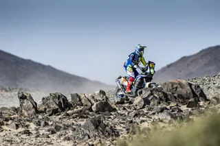 Lorenzo Santolino en la cuarta etapa del Dakar.