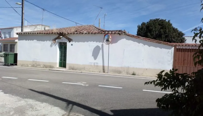 Casa del Médico en Calzada de Don Diego