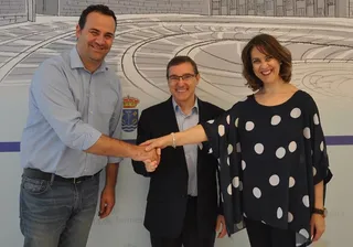 El Ayuntamiento de Santa Marta firma un convenio para impulsar la integración de personas en riesgo de exclusión