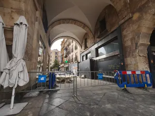 Arco de la Plaza Myaor que permanecerá cortado al tránsito de vehículos y peatones 