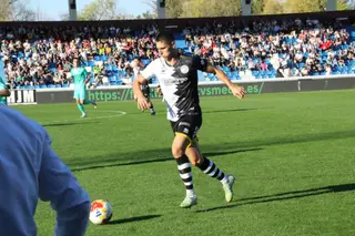 Farru, en una acción ante el Mérida | FOTO UNIONISTAS CF