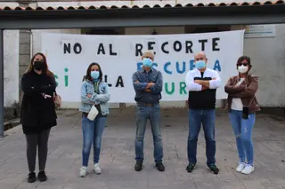 Padres y madres del CRA Río Yeltes de Villavieja de Yeltes, a las puertas del centro