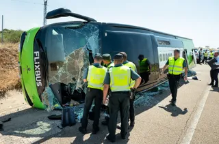 Vuelca un autobús en Fuentes de Oñoro y deja nueve heridos. Vicente ICAL