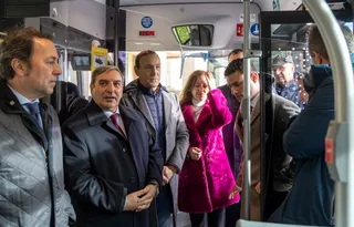 El consejero de Movilidad, José Luis Sanz Merino, presenta el balance de Buscyl en Carbajosa | ICAL David Arranz