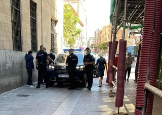 Policía Nacional en la calle Concejo