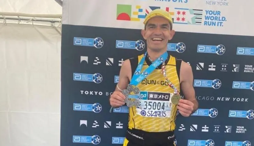 Julio César en el Maratón de Tokio 2023