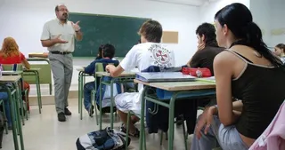 La plantilla de profesores se reducirá en una docena el próximo curso