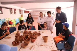 Carlos García Carbayo, visita las semicolonias de Aviva