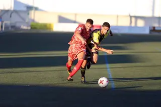 El Guijuelo cae desde los once metros ante el Rápido de Bouzas