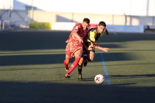 El Guijuelo cae desde los once metros ante el Rápido de Bouzas